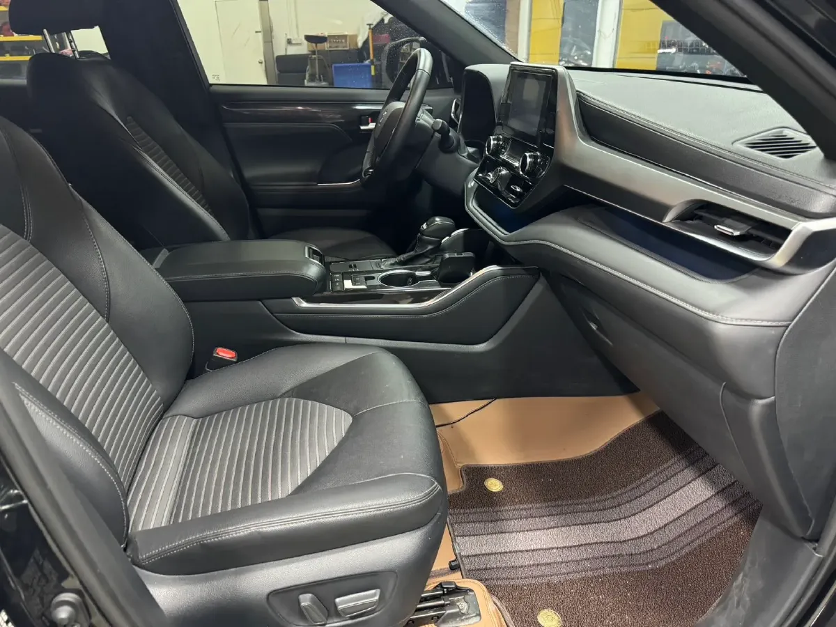 2022 Toyota Crown Kluger 2.5L 192HP L4 E-CVT Hybrid,autocango,china used car exporter,china ev exporter,chinese used car exporter,chinese used ev exporter