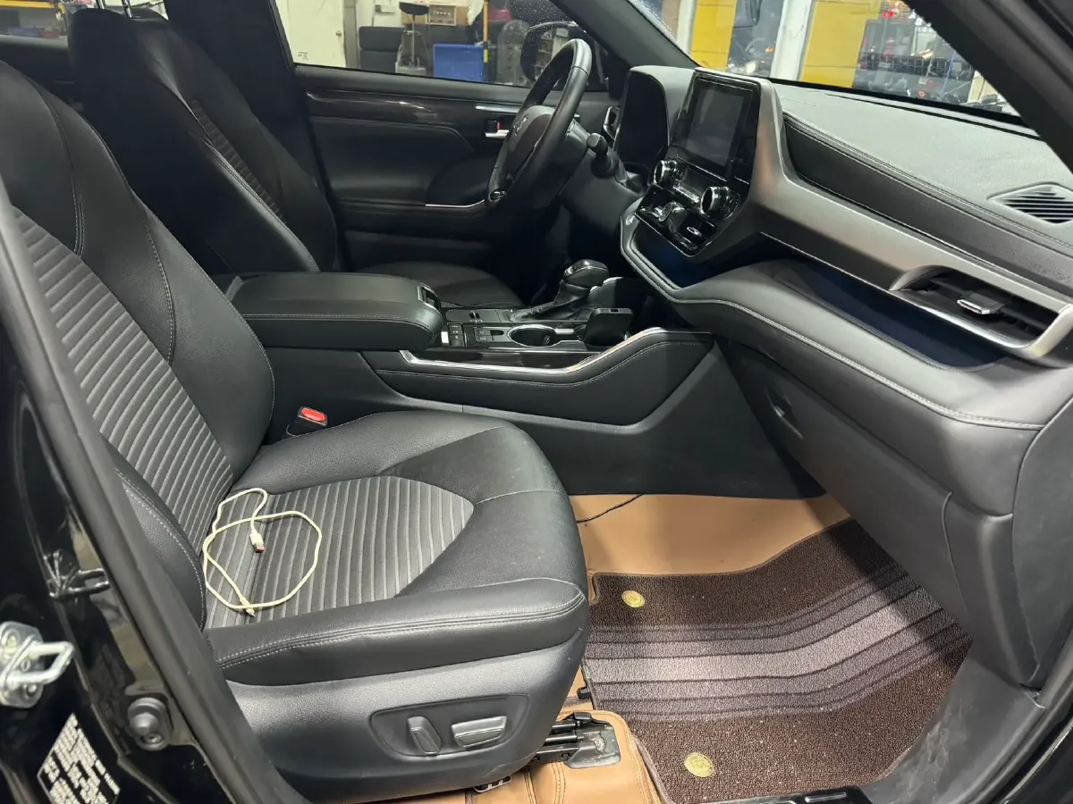 2022 Toyota Crown Kluger 2.5L 192HP L4 E-CVT Hybrid,autocango,china used car exporter,china ev exporter,chinese used car exporter,chinese used ev exporter