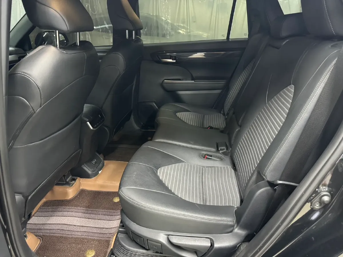 2022 Toyota Crown Kluger 2.5L 192HP L4 E-CVT Hybrid,autocango,china used car exporter,china ev exporter,chinese used car exporter,chinese used ev exporter