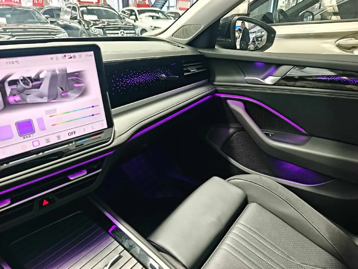 2024 Volkswagen Magotan 1.5T 160HP L4 7DCT,autocango,china used car exporter,china ev exporter,chinese used car exporter,chinese used ev exporter