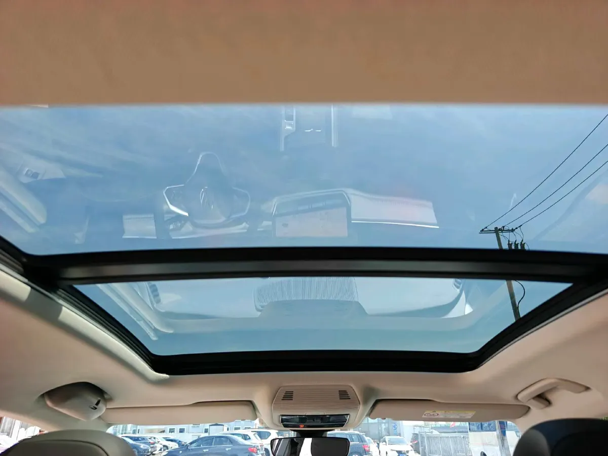 2024 Volkswagen Magotan 1.5T 160HP L4 7DCT,autocango,china used car exporter,china ev exporter,chinese used car exporter,chinese used ev exporter