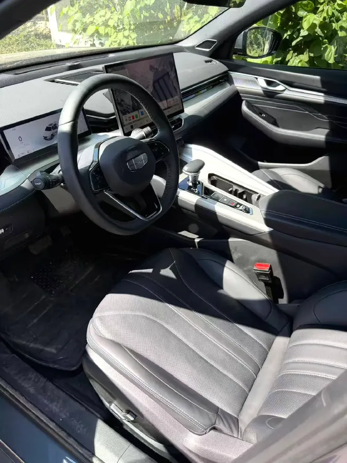 2025 Geely Preface 1.5T 181HP L4 7DCT,autocango,china used car exporter,china ev exporter,chinese used car exporter,chinese used ev exporter