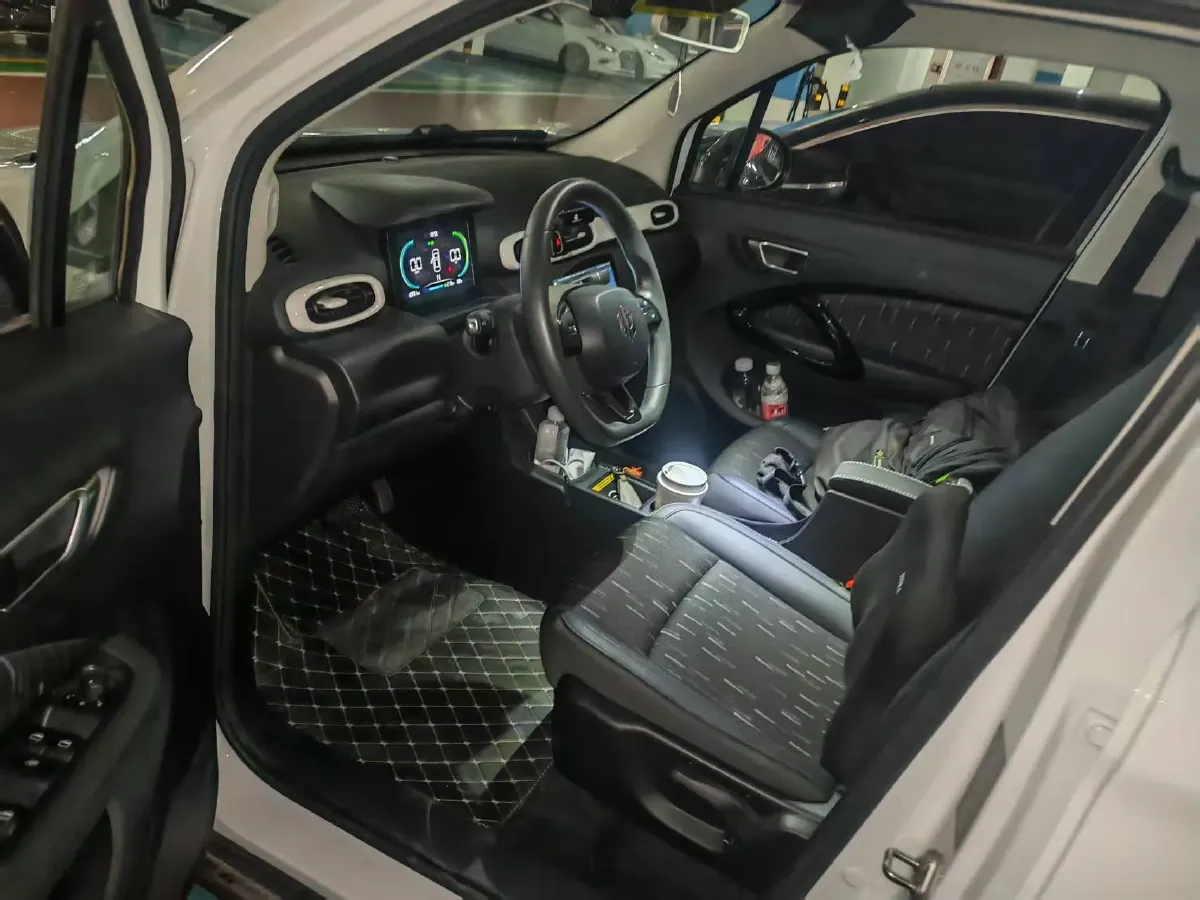 2025 Leapmotor T03 BEV 41.3KWH,autocango,china used car exporter,china ev exporter,chinese used car exporter,chinese used ev exporter