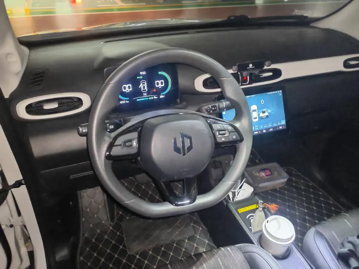 2025 Leapmotor T03 BEV 41.3KWH,autocango,china used car exporter,china ev exporter,chinese used car exporter,chinese used ev exporter