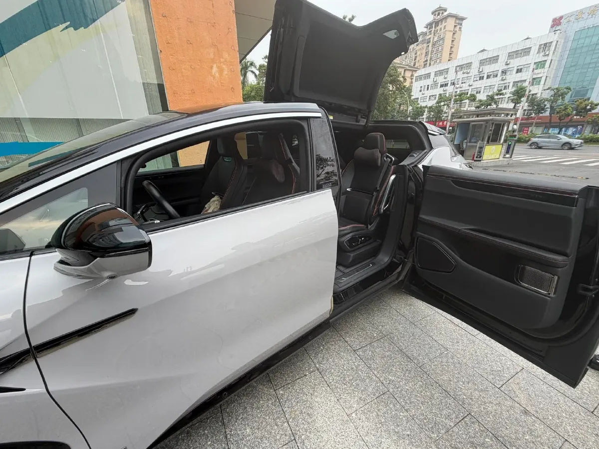 2021 HiPhi X BEV 97KWH,autocango,china used car exporter,china ev exporter,chinese used car exporter,chinese used ev exporter