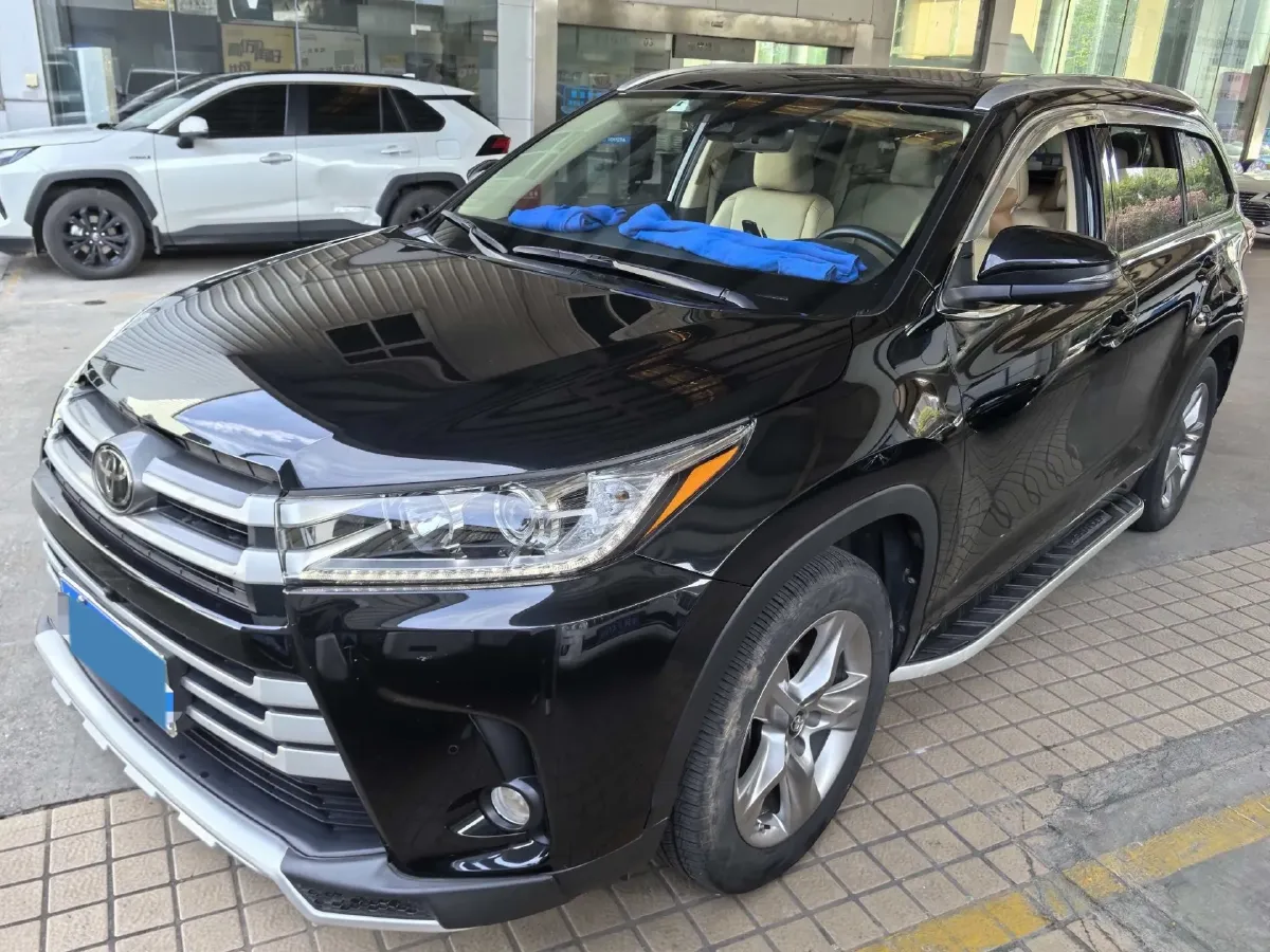 2021 Toyota Highlander 2.0T 220HP L4 6AT,autocango,china used car exporter,china ev exporter,chinese used car exporter,chinese used ev exporter