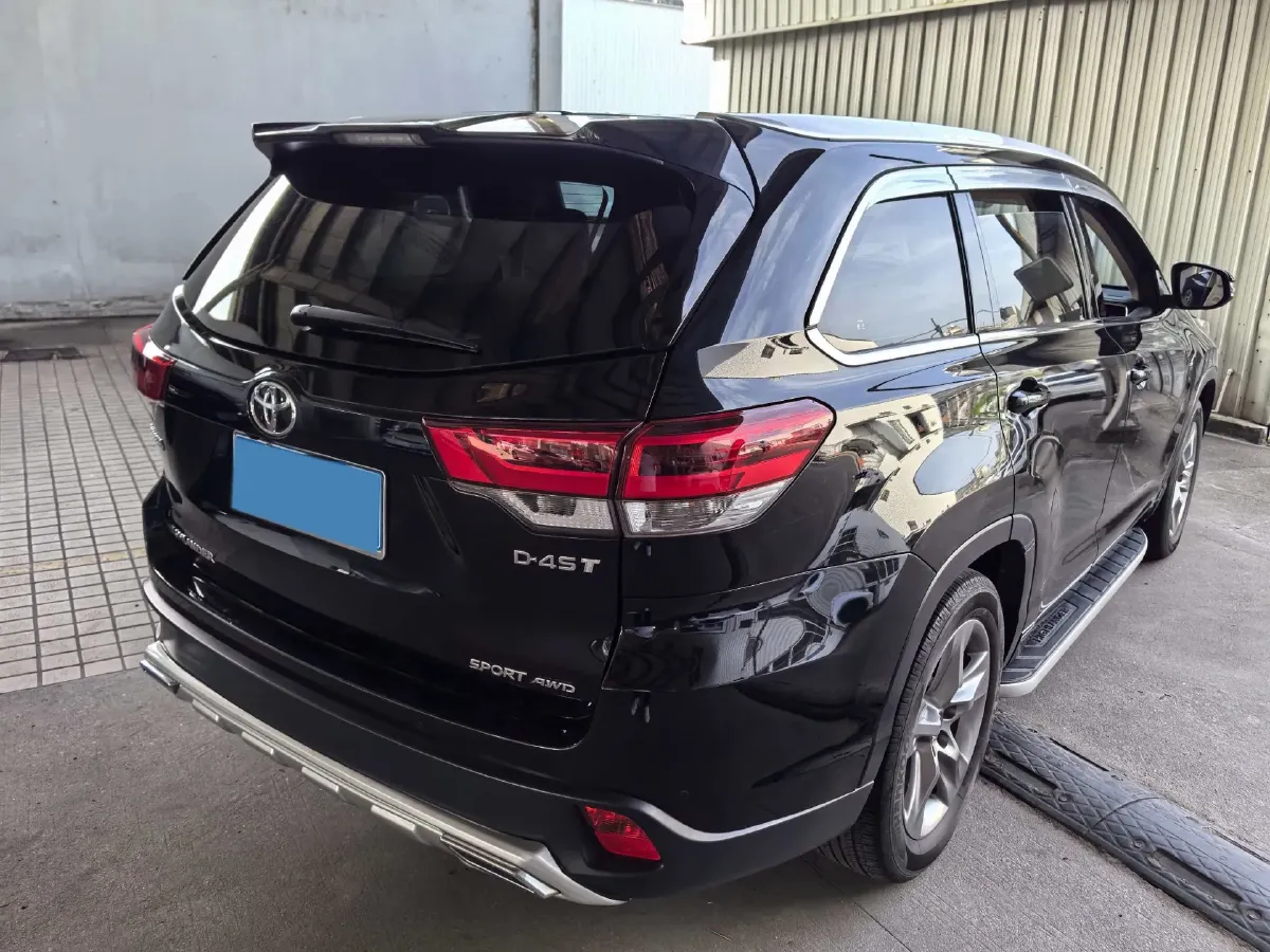 2021 Toyota Highlander 2.0T 220HP L4 6AT,autocango,china used car exporter,china ev exporter,chinese used car exporter,chinese used ev exporter