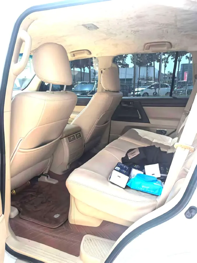 2015 Toyota Land Cruiser 4.0L 275HP V6 5AT,autocango,china used car exporter,china ev exporter,chinese used car exporter,chinese used ev exporter