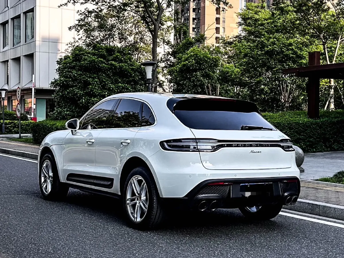 2022 Porsche Macan 2.0T 265HP L4 7DCT,autocango,china used car exporter,china ev exporter,chinese used car exporter,chinese used ev exporter