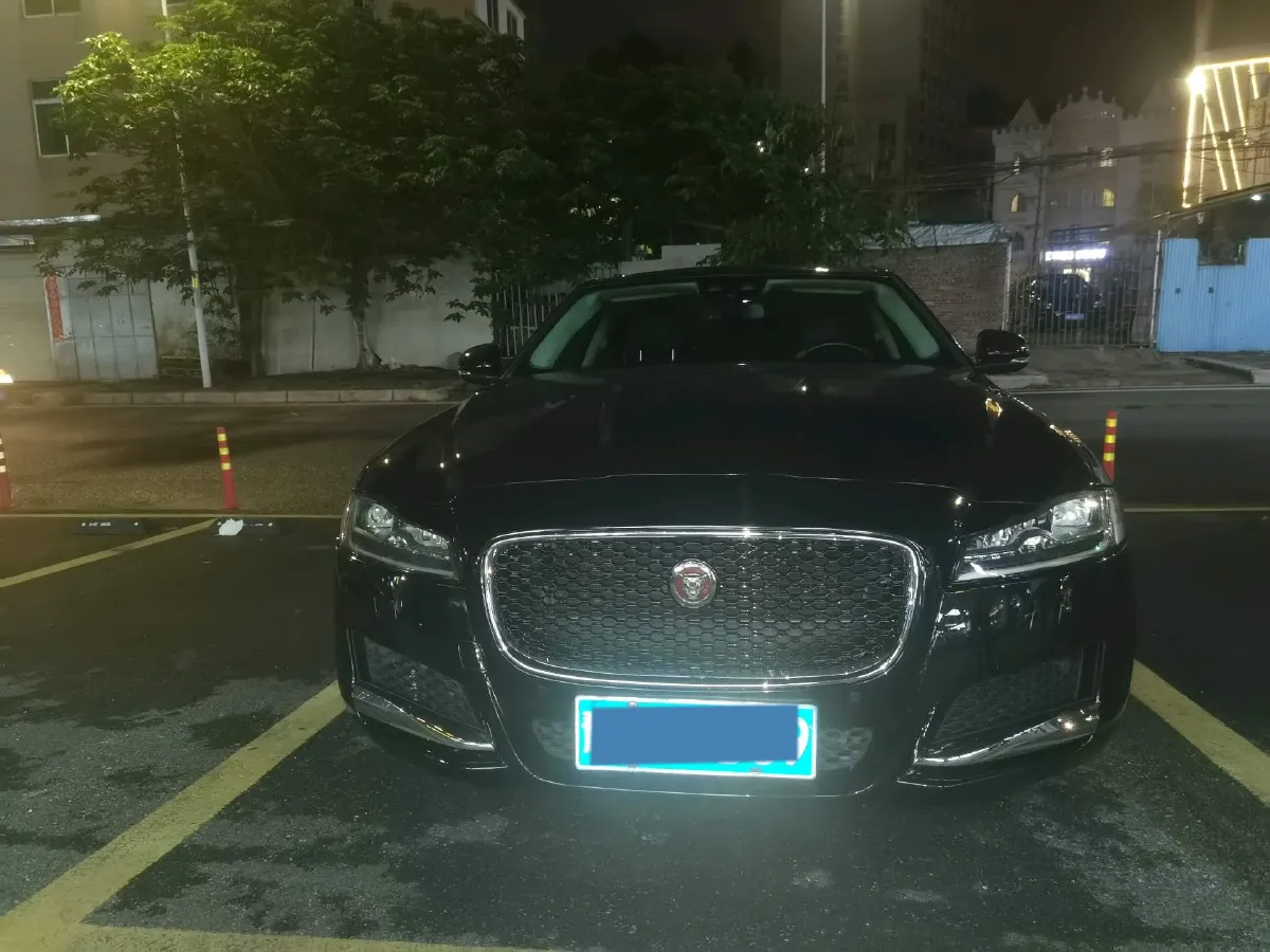 2018 Mercedes-Benz E Class 2.0T 184HP L4 9AT,autocango,china used car exporter,china ev exporter,chinese used car exporter,chinese used ev exporter