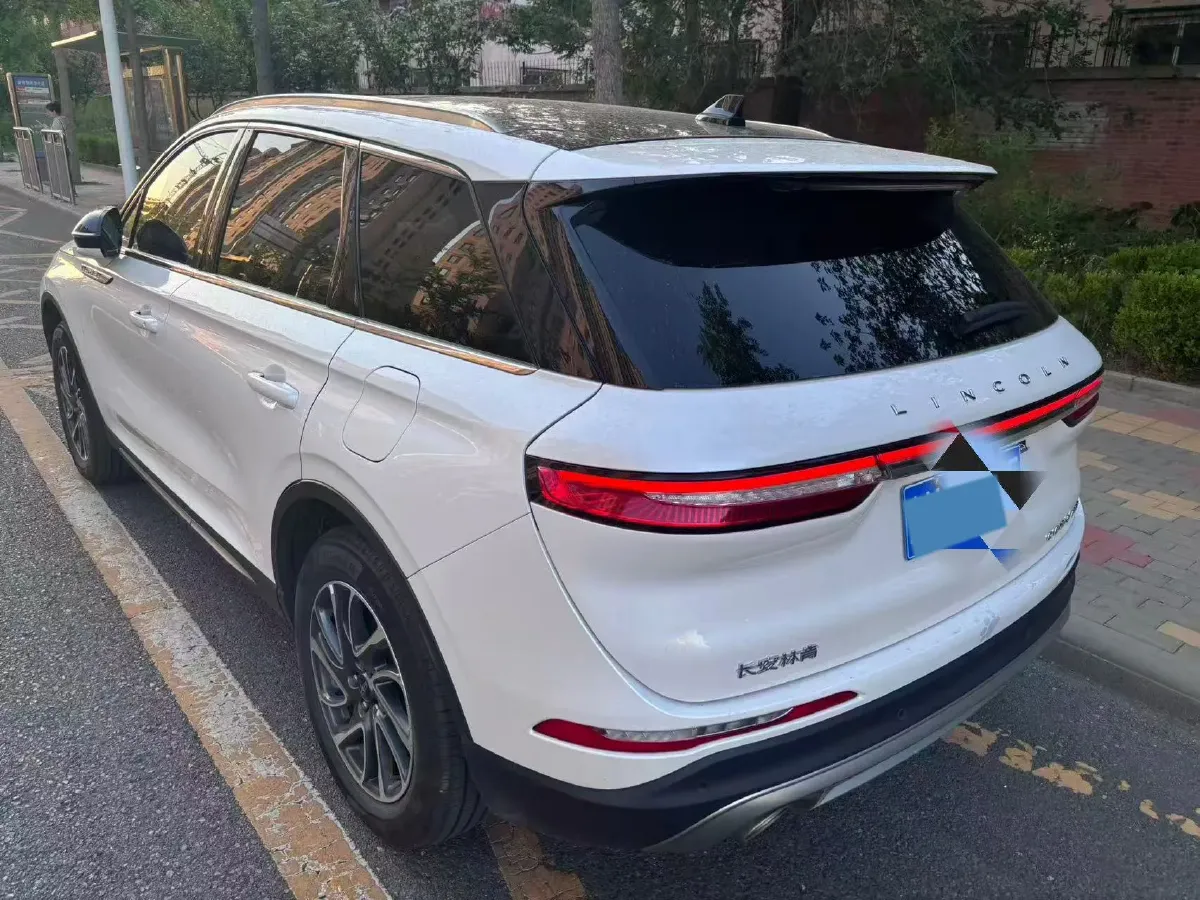 2021 Lincoln Corsair 2.0T 245HP L4 8AT,autocango,china used car exporter,china ev exporter,chinese used car exporter,chinese used ev exporter