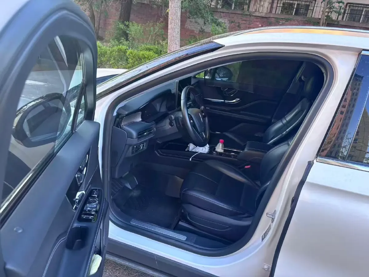 2021 Lincoln Corsair 2.0T 245HP L4 8AT,autocango,china used car exporter,china ev exporter,chinese used car exporter,chinese used ev exporter