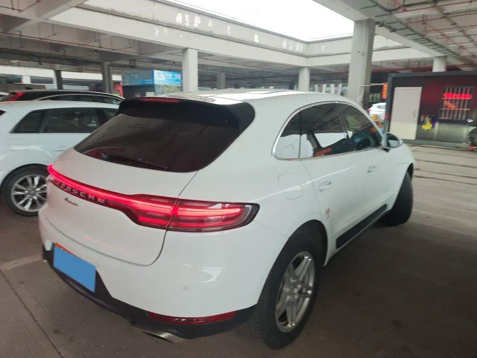 2021 Porsche Macan 2.0T 252HP L4 7DCT,autocango,china used car exporter,china ev exporter,chinese used car exporter,chinese used ev exporter