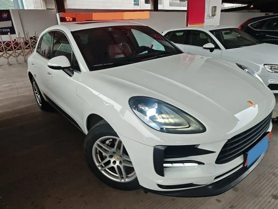 2021 Porsche Macan 2.0T 252HP L4 7DCT,autocango,china used car exporter,china ev exporter,chinese used car exporter,chinese used ev exporter