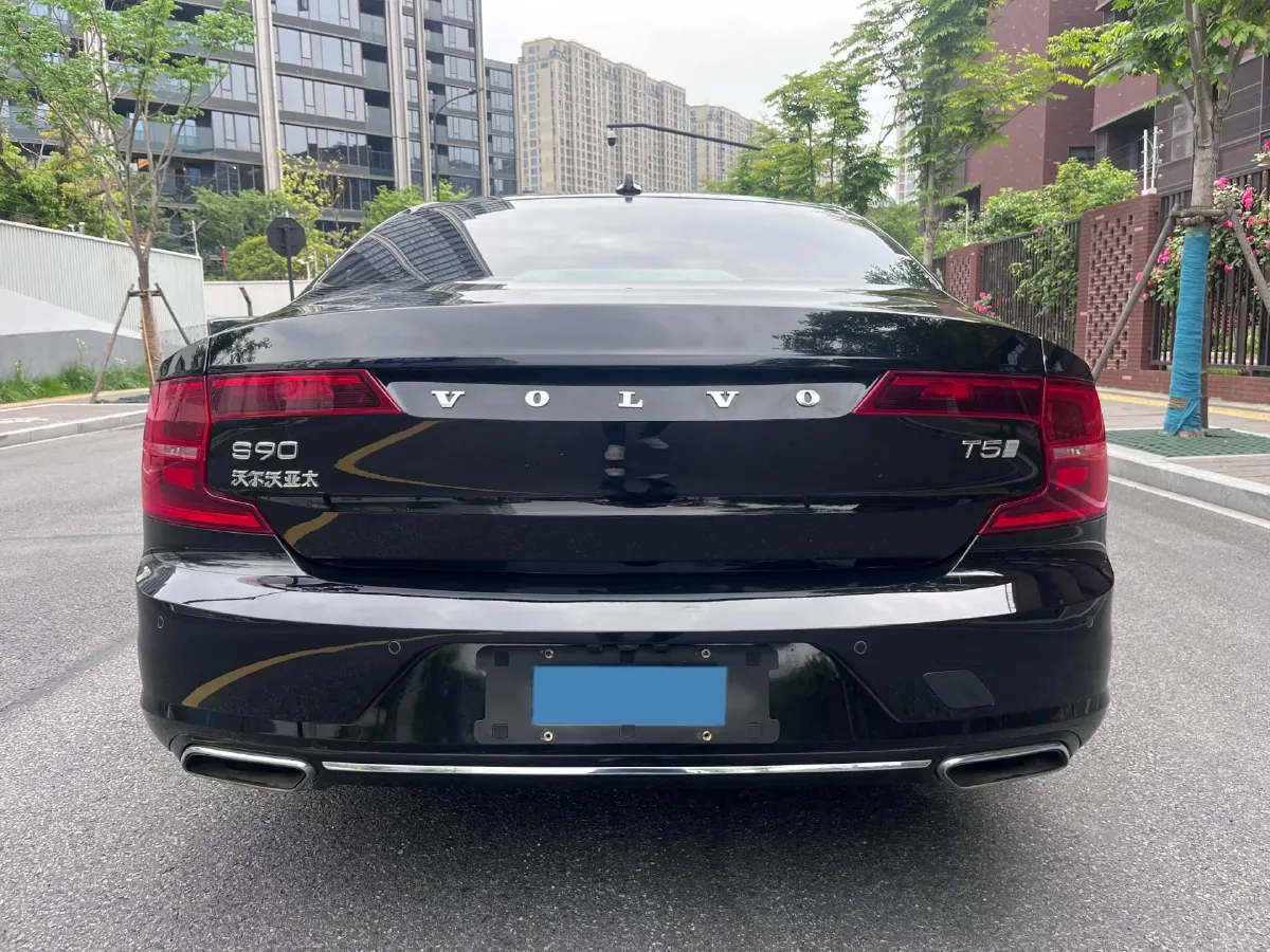 2020 Volvo S90 2.0T 254HP L4 8AT,autocango,china used car exporter,china ev exporter,chinese used car exporter,chinese used ev exporter