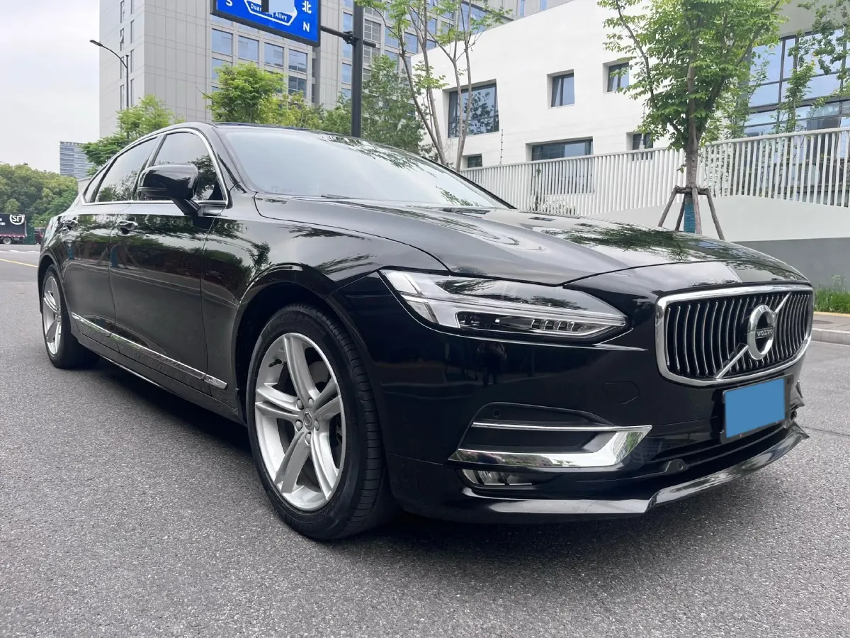 2020 Volvo S90 2.0T 254HP L4 8AT,autocango,china used car exporter,china ev exporter,chinese used car exporter,chinese used ev exporter