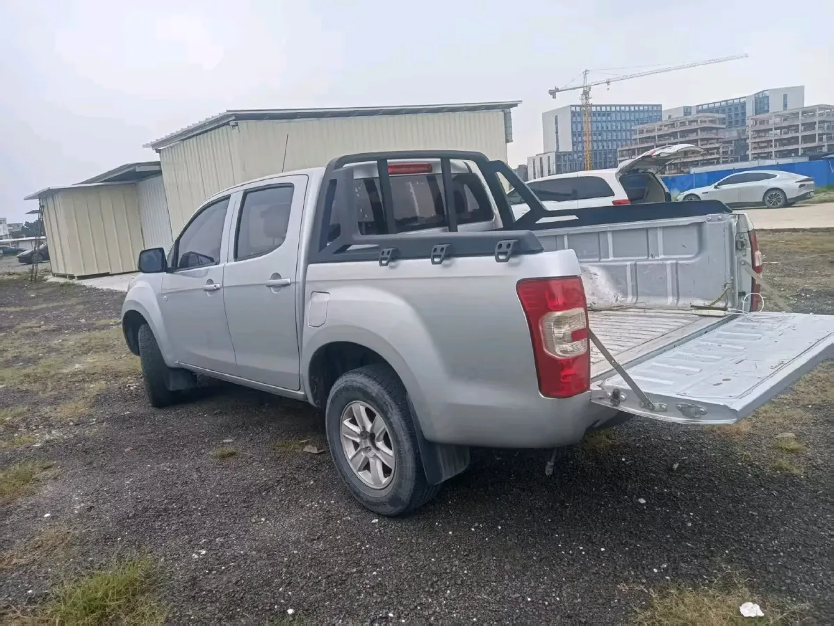 2020 ChangAn Kaicene KaiCheng F70 2.4T 218HP L4 6MT,autocango,china used car exporter,china ev exporter,chinese used car exporter,chinese used ev exporter