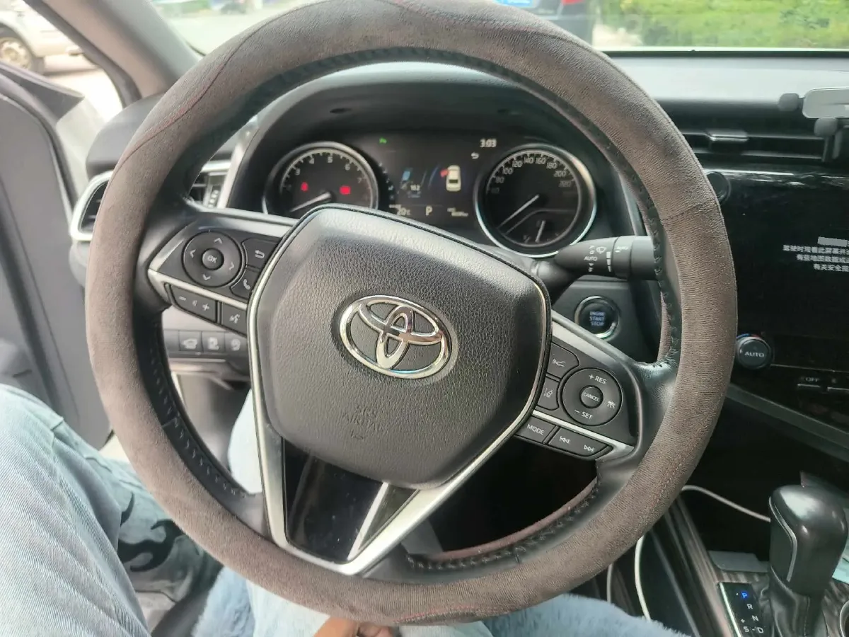 2019 Toyota Camry 2.5L 209HP L4 8AT,autocango,china used car exporter,china ev exporter,chinese used car exporter,chinese used ev exporter