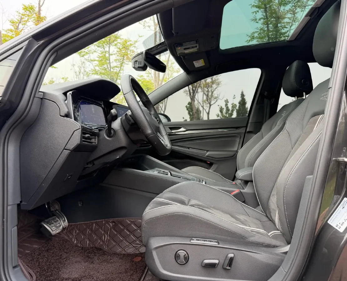 2023 Volkswagen Golf 1.4T 150HP L4 7DCT,autocango,china used car exporter,china ev exporter,chinese used car exporter,chinese used ev exporter