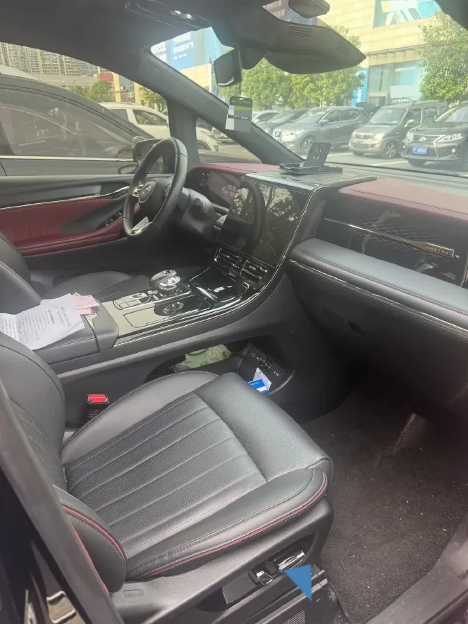 2023 GAC Trumpchi M8 2.0T 252HP L4 8AT,autocango,china used car exporter,china ev exporter,chinese used car exporter,chinese used ev exporter