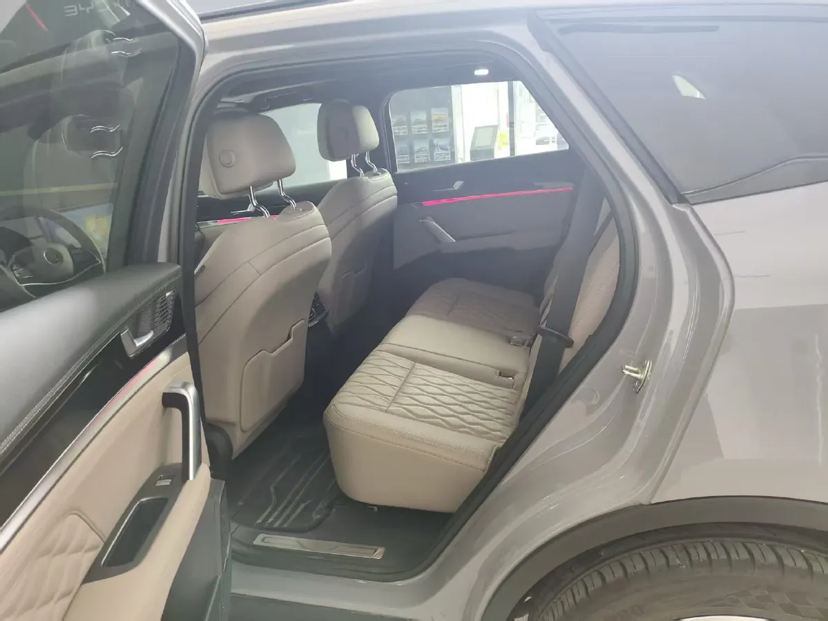 2025 BYD Tang 1.5T 156HP L4 E-CVT PHEV 21.504KWH,autocango,china used car exporter,china ev exporter,chinese used car exporter,chinese used ev exporter