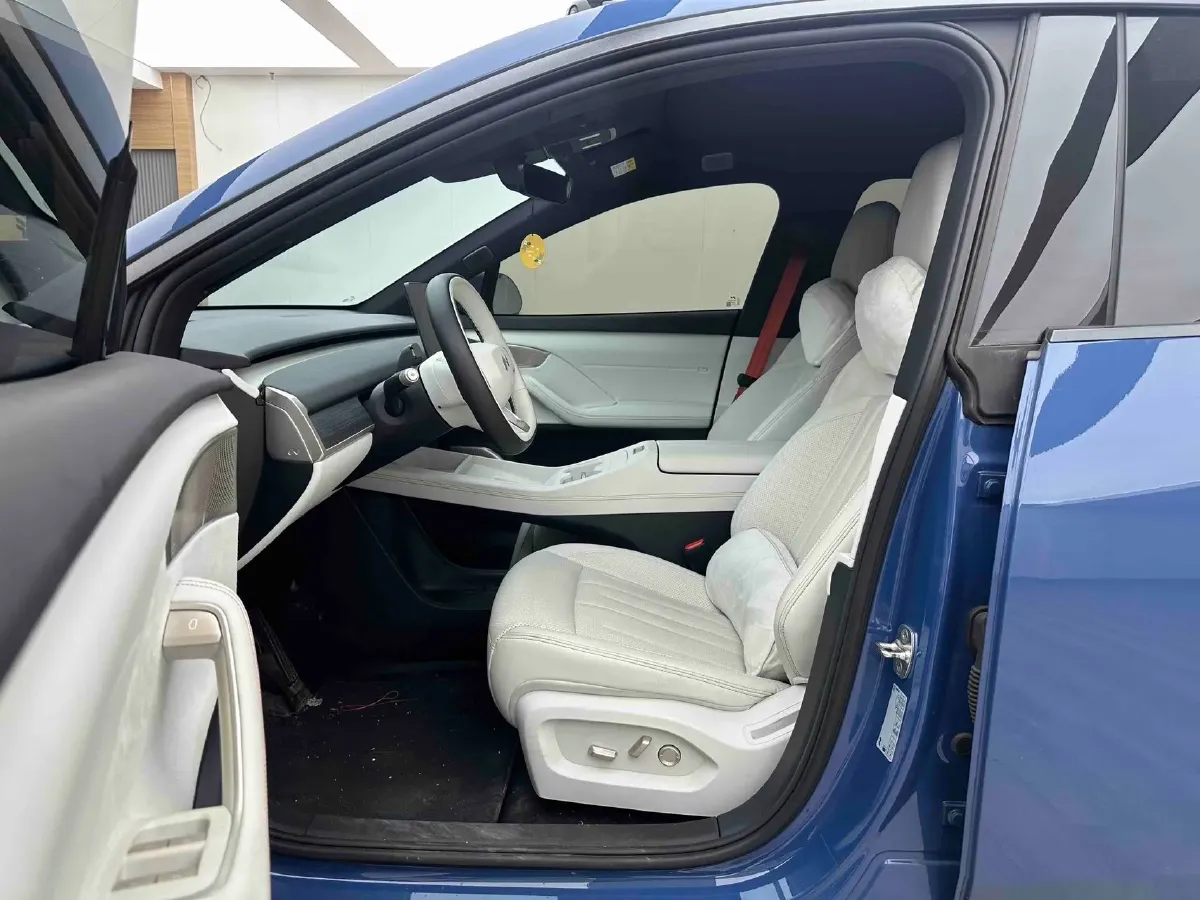 2024 ONVO L60 BEV 60KWH,autocango,china used car exporter,china ev exporter,chinese used car exporter,chinese used ev exporter