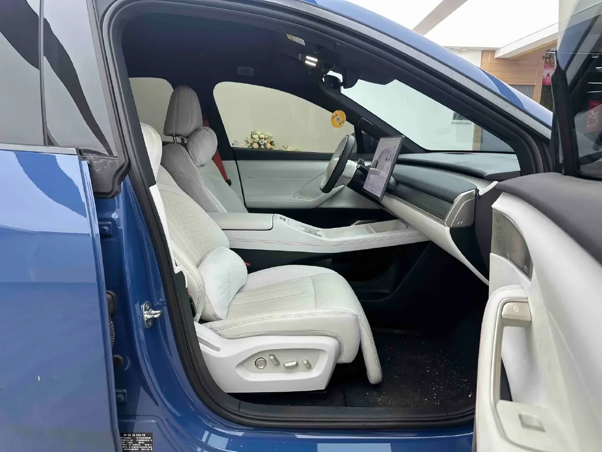 2024 ONVO L60 BEV 60KWH,autocango,china used car exporter,china ev exporter,chinese used car exporter,chinese used ev exporter