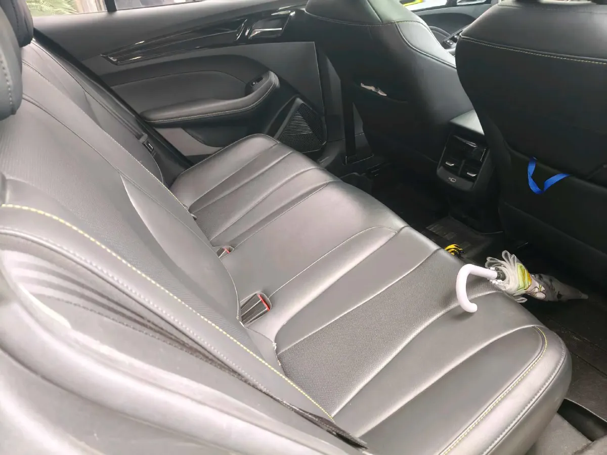 2021 Roewe i5 1.5L 120HP L4 5MT,autocango,china used car exporter,china ev exporter,chinese used car exporter,chinese used ev exporter