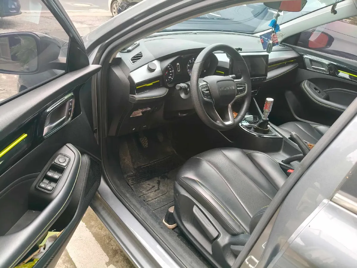 2021 Roewe i5 1.5L 120HP L4 5MT,autocango,china used car exporter,china ev exporter,chinese used car exporter,chinese used ev exporter