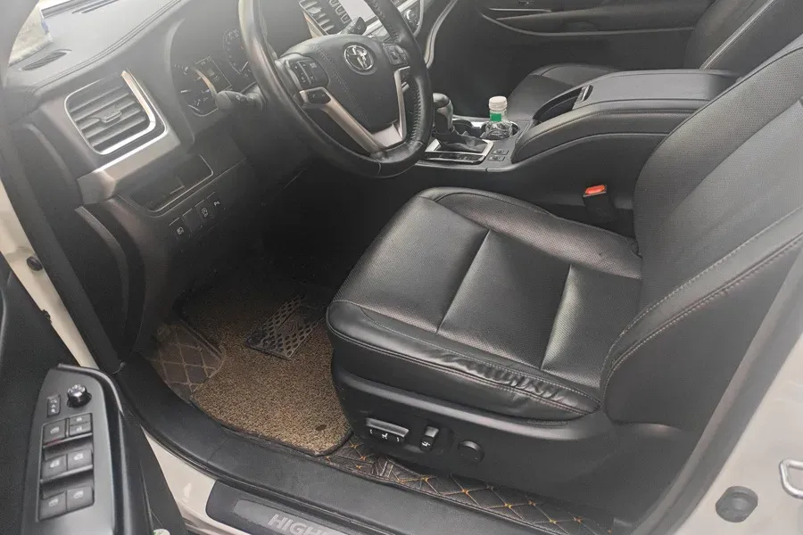 2018 Toyota Highlander 2.0T 220HP L4 6AT,autocango,china used car exporter,china ev exporter,chinese used car exporter,chinese used ev exporter