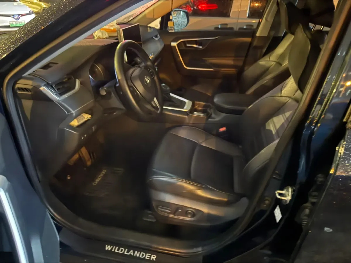 2020 Toyota Wildlander 2.0L 171HP L4 CVT,autocango,china used car exporter,china ev exporter,chinese used car exporter,chinese used ev exporter