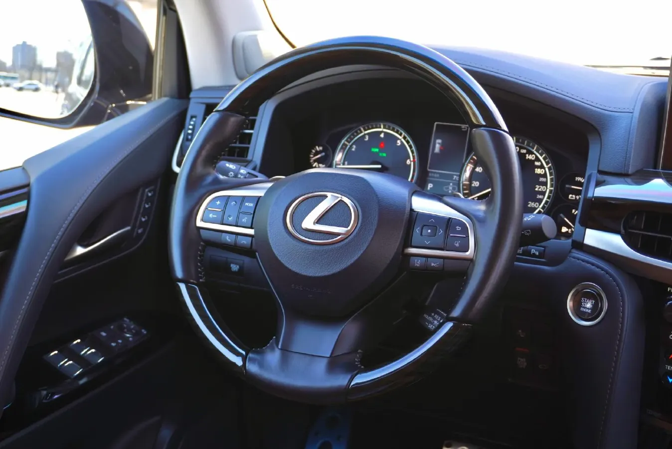 2019 Lexus LX 5.7L 367HP V8 8AT,autocango,china used car exporter,china ev exporter,chinese used car exporter,chinese used ev exporter