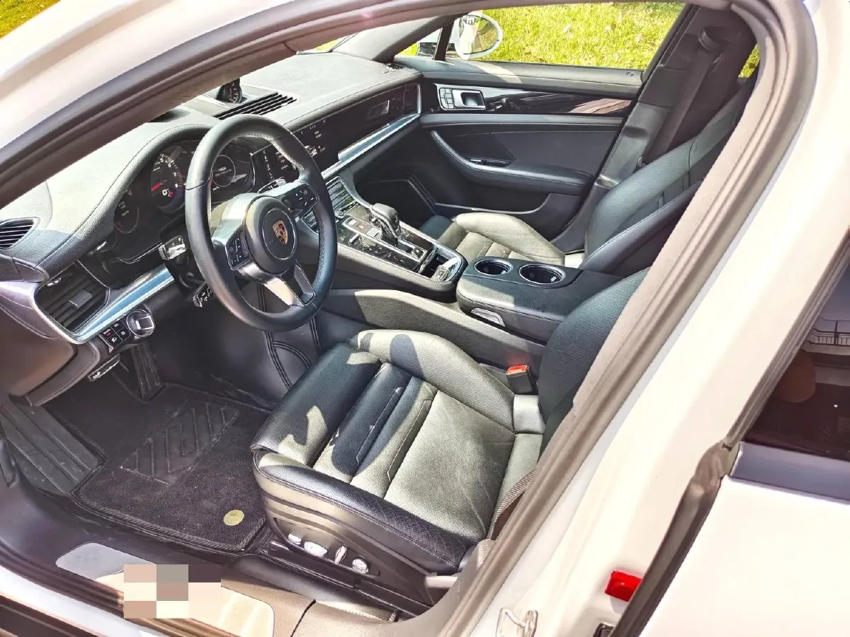 2019 Porsche Panamera 2.9T 330HP V6 8DCT,autocango,china used car exporter,china ev exporter,chinese used car exporter,chinese used ev exporter