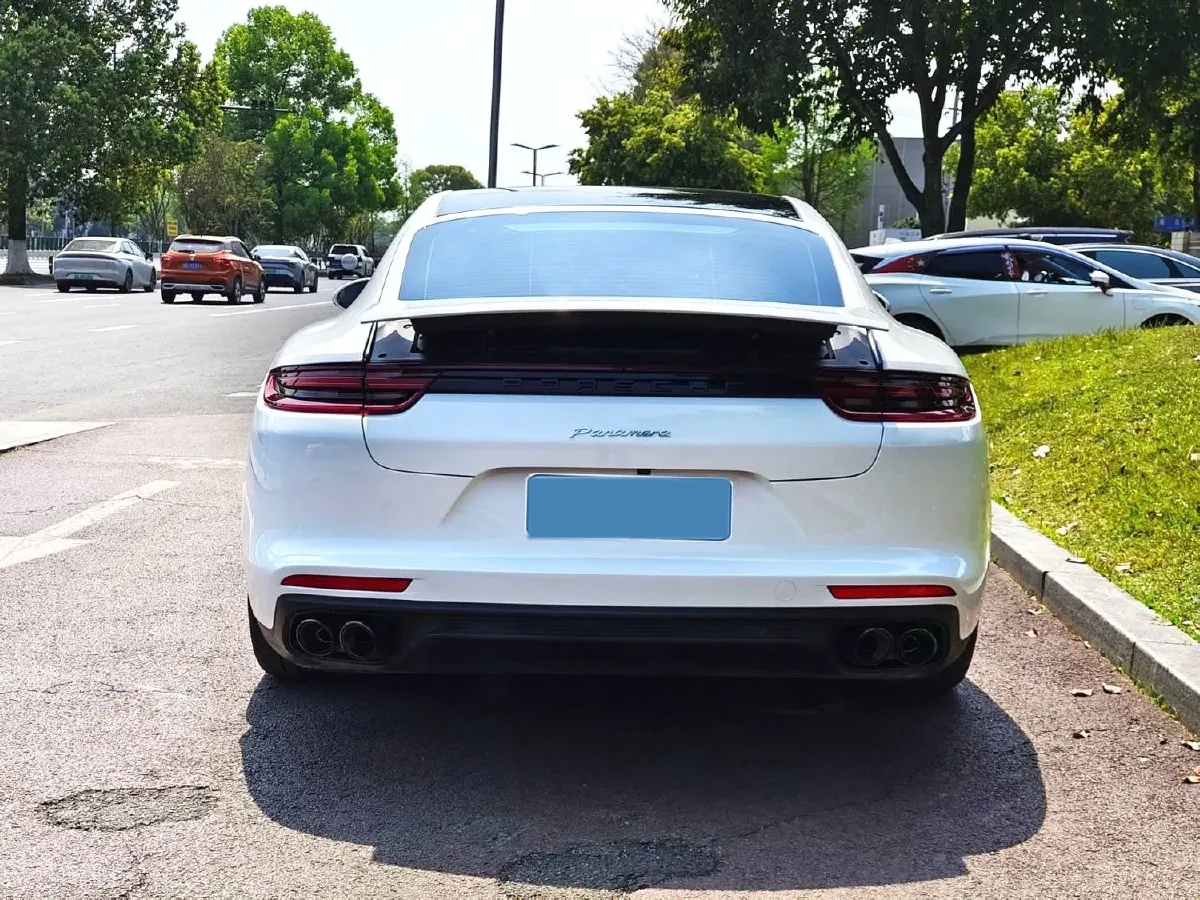 2019 Porsche Panamera 2.9T 330HP V6 8DCT,autocango,china used car exporter,china ev exporter,chinese used car exporter,chinese used ev exporter