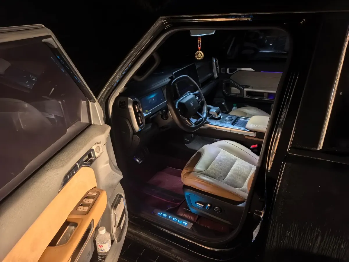 2023 Jetour Traveller 2.0T 254HP L4 7DCT,autocango,china used car exporter,china ev exporter,chinese used car exporter,chinese used ev exporter