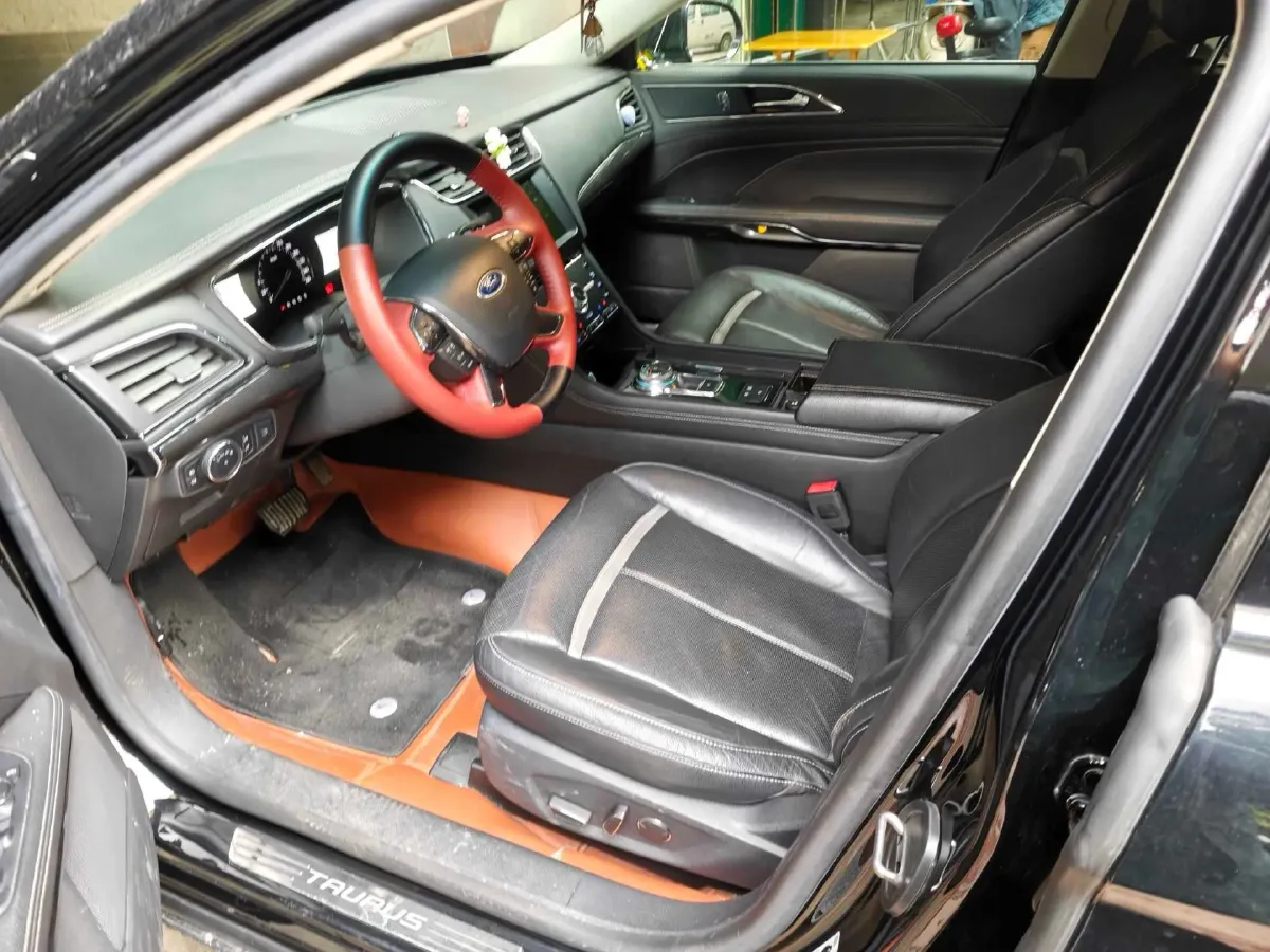 2017 Ford Taurus 1.5T 181HP L4 6AT,autocango,china used car exporter,china ev exporter,chinese used car exporter,chinese used ev exporter