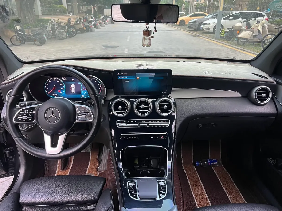 2020 Mercedes-Benz GLC Class 2.0T 197HP L4 9AT,autocango,china used car exporter,china ev exporter,chinese used car exporter,chinese used ev exporter