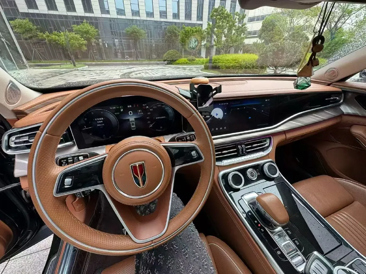 2020 HongQi H9 2.0T 252HP L4 7DCT,autocango,china used car exporter,china ev exporter,chinese used car exporter,chinese used ev exporter