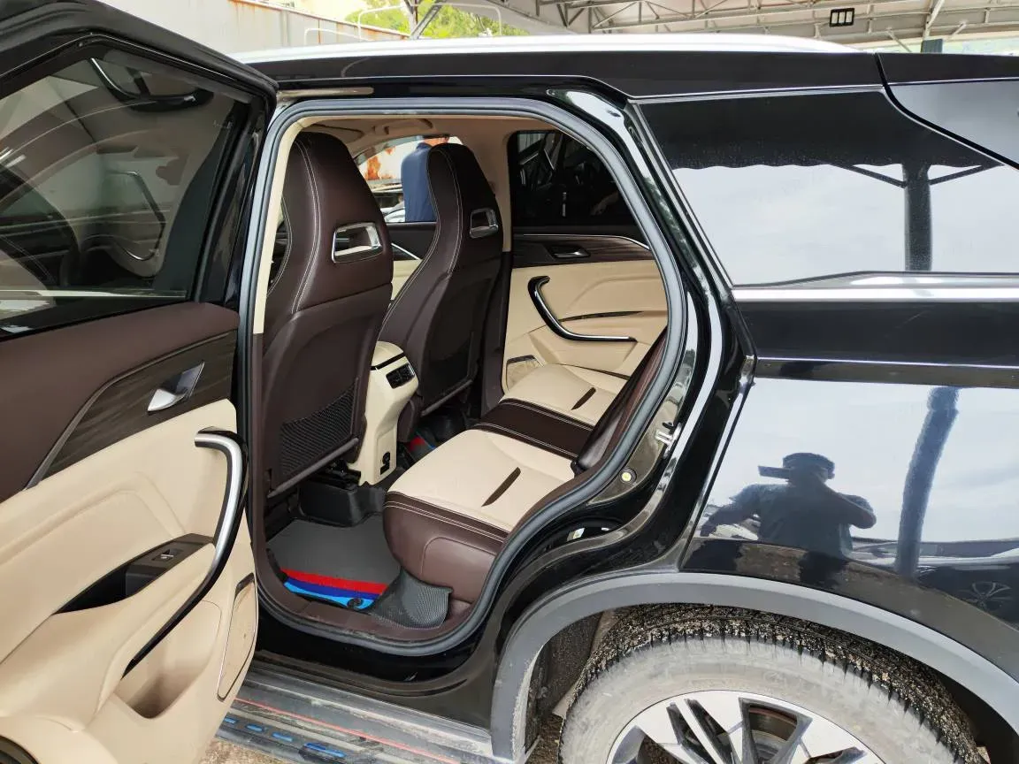 2021 Bestune T77 1.5T 169HP L4 7DCT,autocango,china used car exporter,china ev exporter,chinese used car exporter,chinese used ev exporter