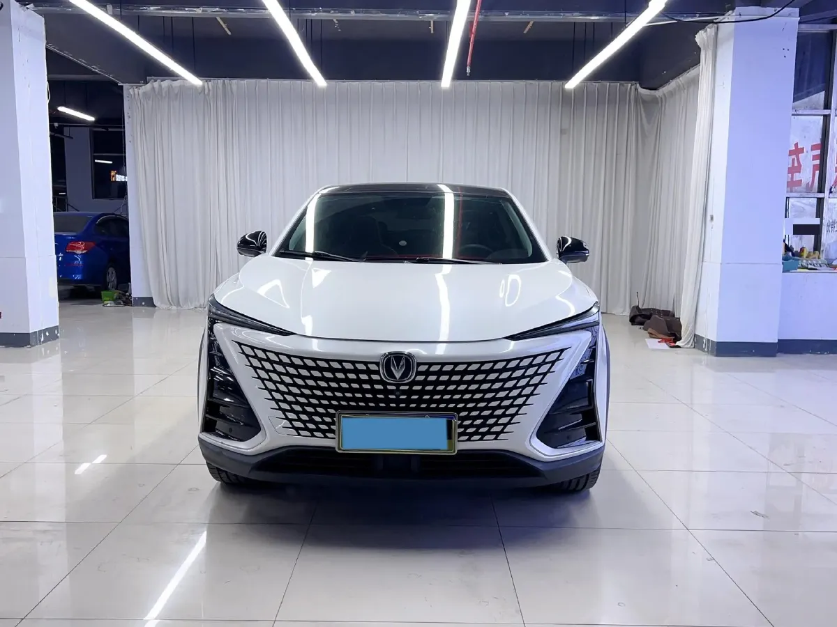 2021 ChangAn UNI-T 1.5T 180HP L4 7DCT,autocango,china used car exporter,china ev exporter,chinese used car exporter,chinese used ev exporter