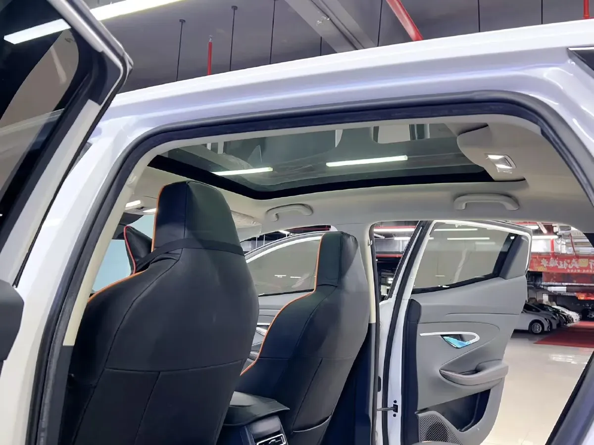 2021 ChangAn UNI-T 1.5T 180HP L4 7DCT,autocango,china used car exporter,china ev exporter,chinese used car exporter,chinese used ev exporter