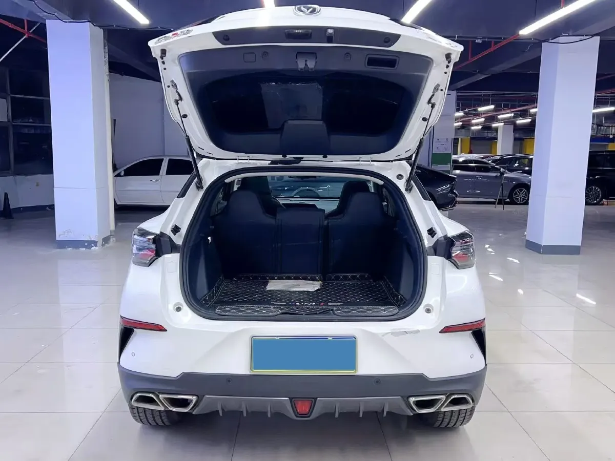 2021 ChangAn UNI-T 1.5T 180HP L4 7DCT,autocango,china used car exporter,china ev exporter,chinese used car exporter,chinese used ev exporter