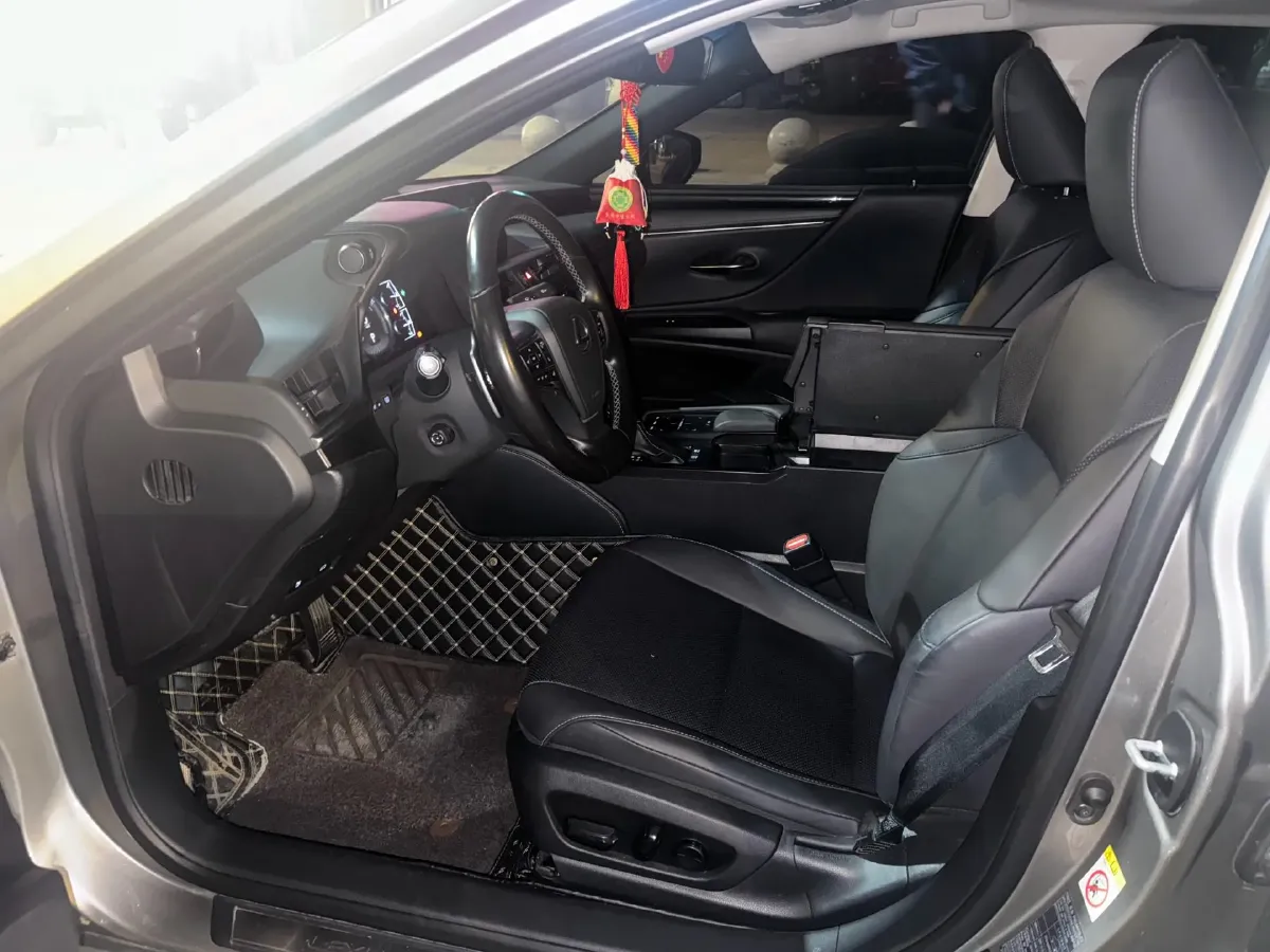 2018 Lexus ES 2.5L 178HP L4 E-CVT Hybrid,autocango,china used car exporter,china ev exporter,chinese used car exporter,chinese used ev exporter