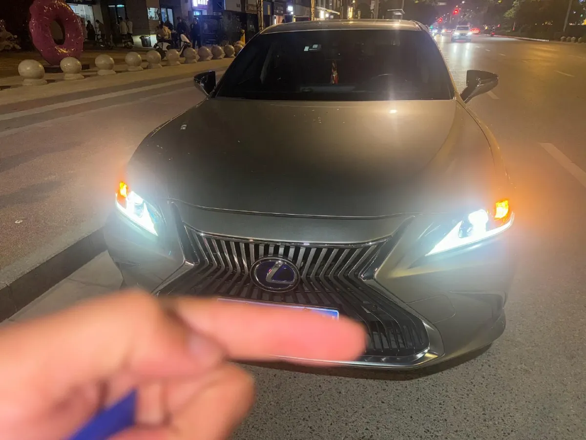 2018 Lexus ES 2.5L 178HP L4 E-CVT Hybrid,autocango,china used car exporter,china ev exporter,chinese used car exporter,chinese used ev exporter