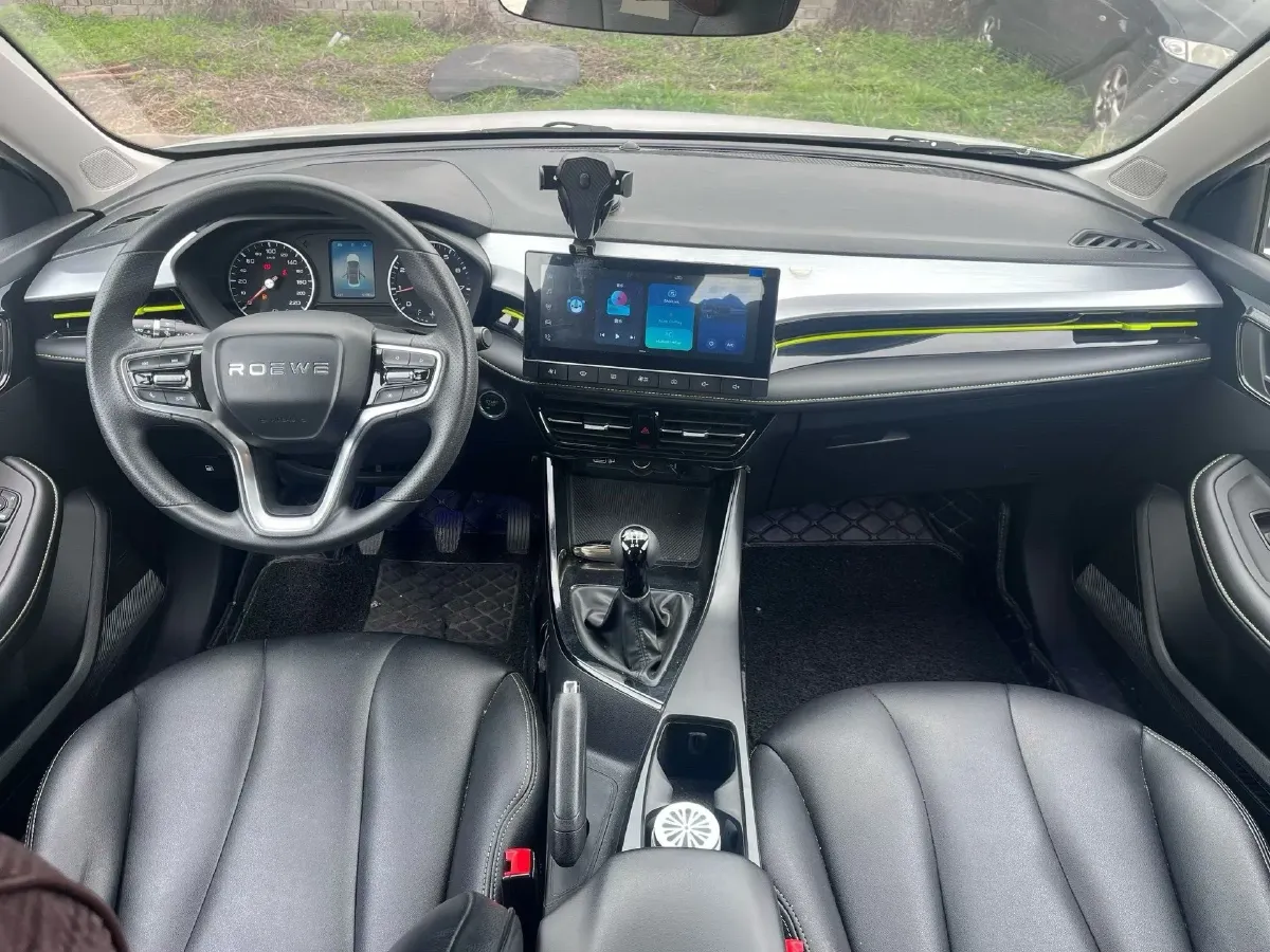 2021 Roewe i5 1.5L 120HP L4 5MT,autocango,china used car exporter,china ev exporter,chinese used car exporter,chinese used ev exporter