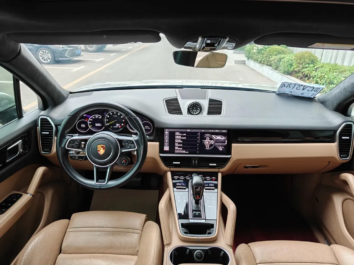 2021 Porsche Cayenne 2.0T 252HP L4 8AT PHEV 17.9KWH,autocango,china used car exporter,china ev exporter,chinese used car exporter,chinese used ev exporter