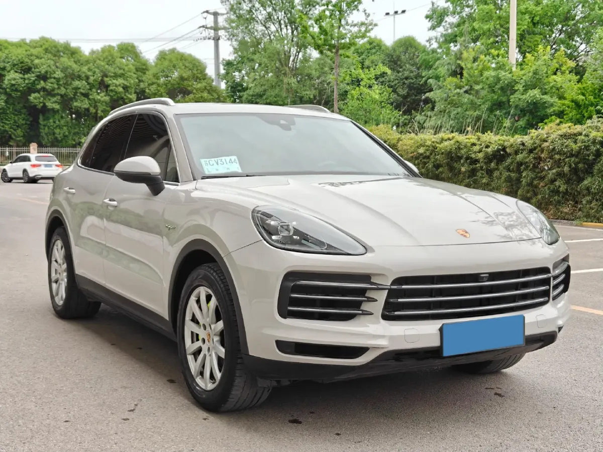 2021 Porsche Cayenne 2.0T 252HP L4 8AT PHEV 17.9KWH,autocango,china used car exporter,china ev exporter,chinese used car exporter,chinese used ev exporter
