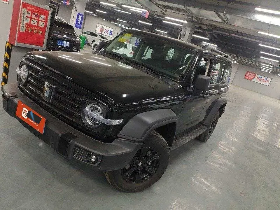 2025 Tank 300 2.0T 227HP L4 9AT,autocango,china used car exporter,china ev exporter,chinese used car exporter,chinese used ev exporter