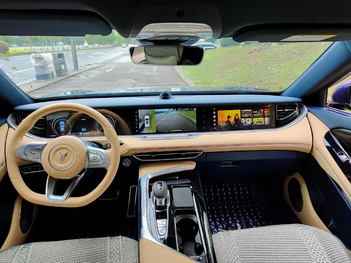 2022 Voyah FREE Range Extended 109HP REEV 33KWH,autocango,china used car exporter,china ev exporter,chinese used car exporter,chinese used ev exporter