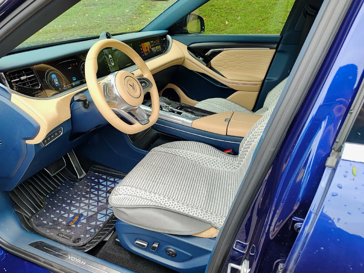 2022 Voyah FREE Range Extended 109HP REEV 33KWH,autocango,china used car exporter,china ev exporter,chinese used car exporter,chinese used ev exporter